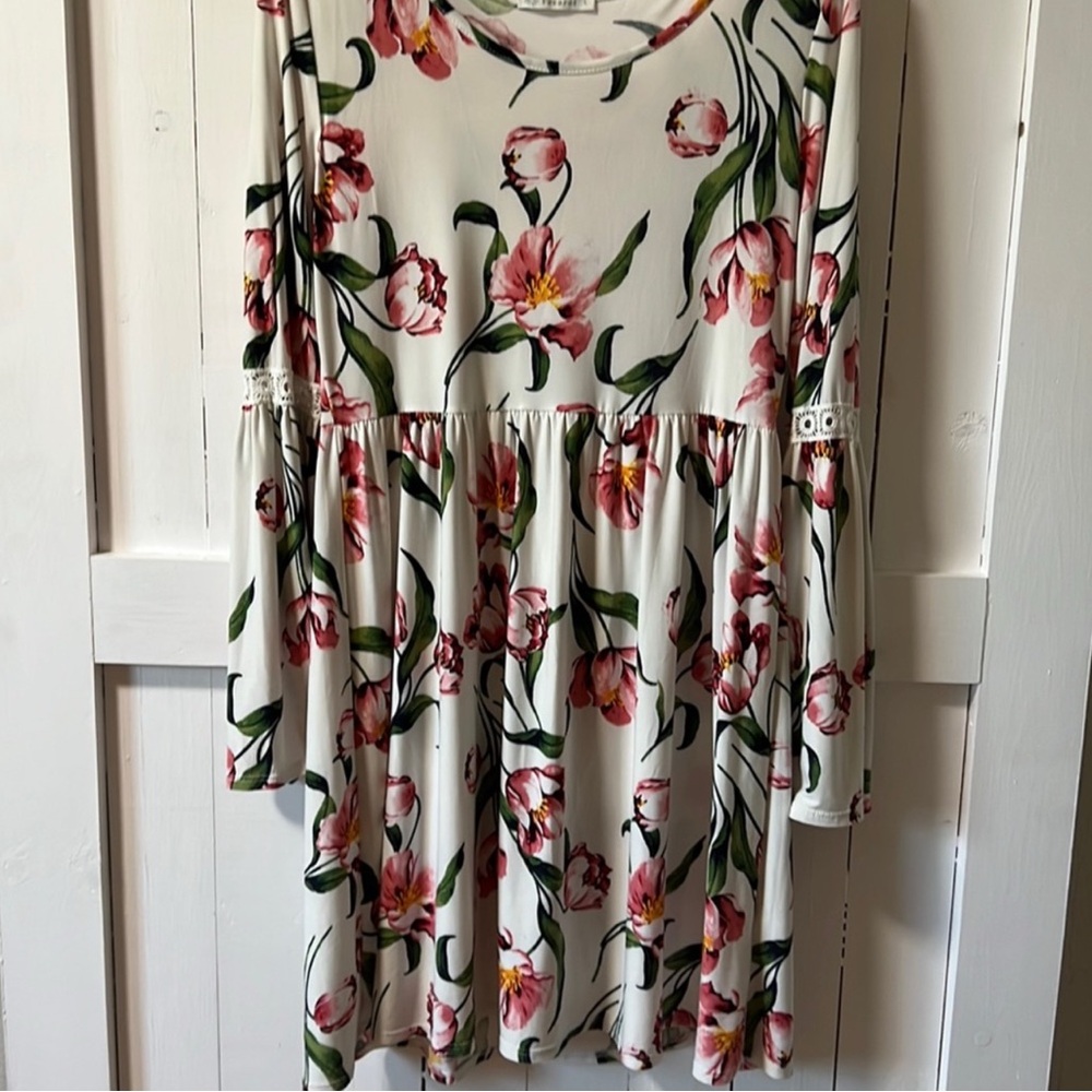 Pleated Green and Pink Midi Sundress with 3/4 Bishop Sleeves